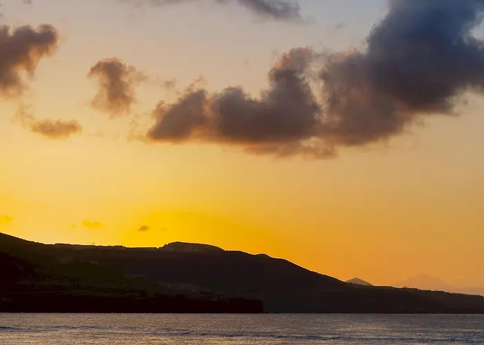 Home2Book Panoramic Terrace Apt In Las Palmas *